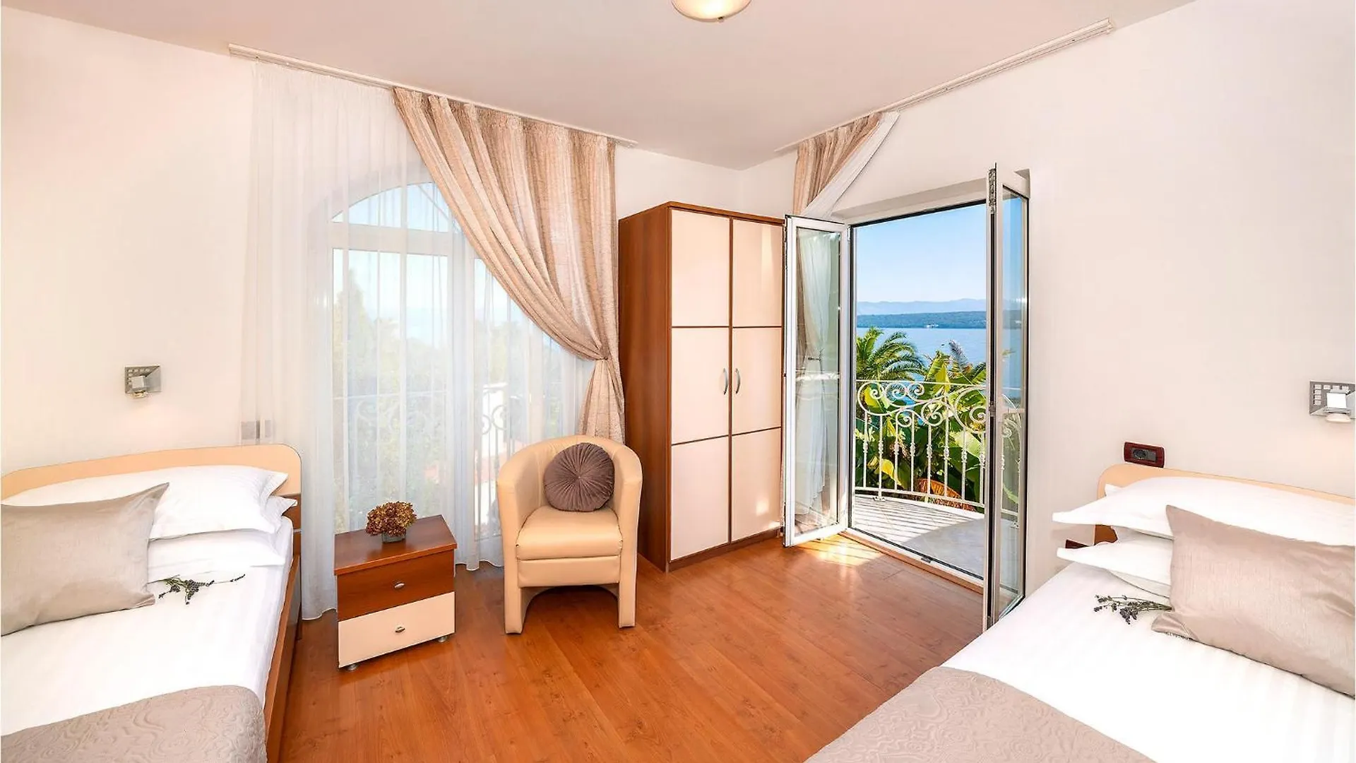 Nice Apartment In Porat - Malinska With Kitchen Croazia
